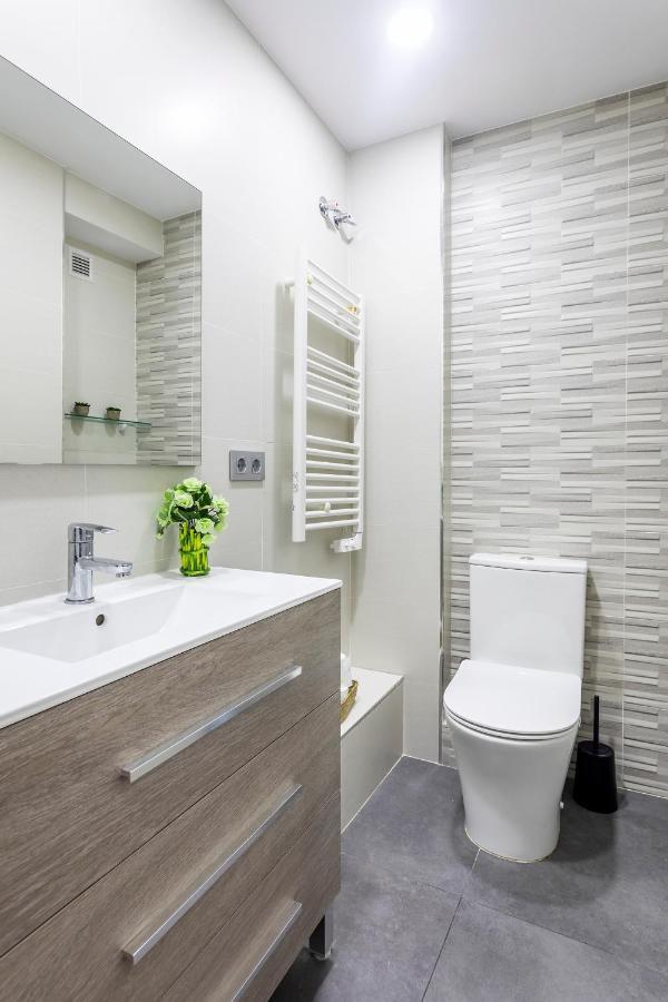Precioso Piso Moderno: Terraza, A/C, Netflix, Wifi Daire Valensiya Dış mekan fotoğraf
